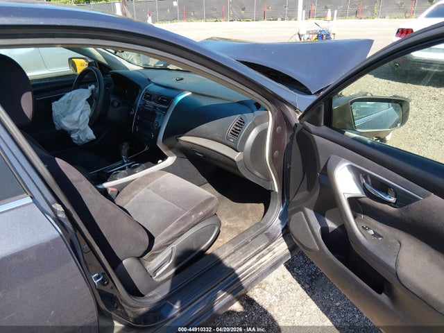 2013 Nissan Altima 2.5 S მანქანა იყიდება აუქციონზე, vin: 1N4AL3AP5DC271722, აუქციონის ნომერი: 44910332