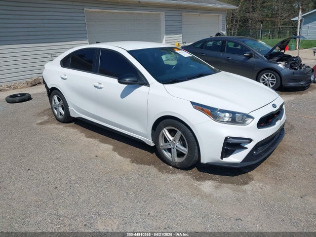 2021 Kia Forte Gt-line მანქანა იყიდება აუქციონზე, vin: 3KPF34AD3ME394391, აუქციონის ნომერი: 44910365