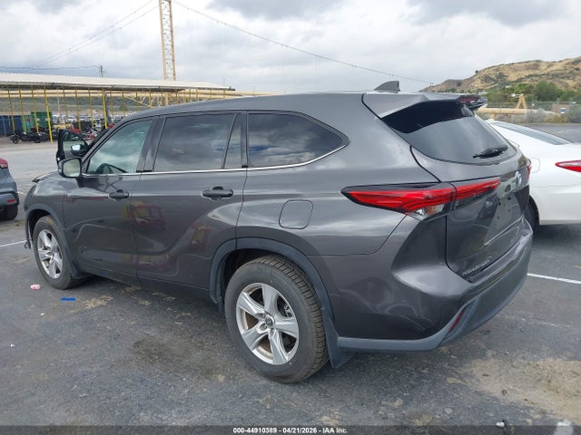 5TDZZRAH0NS542239 Toyota Highlander Le