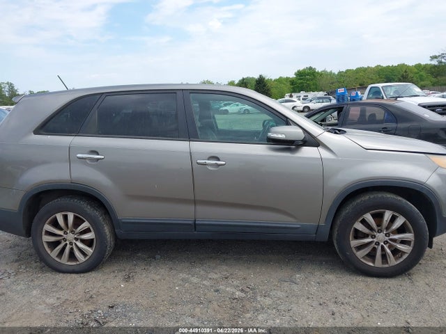 44910391 :رقم المزاد ، 5XYKU3A16BG001432 vin ، 2011 Kia Sorento Ex مزاد بيع