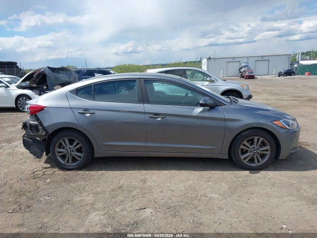 2018 Hyundai Elantra Value Edition მანქანა იყიდება აუქციონზე, vin: 5NPD84LF3JH254498, აუქციონის ნომერი: 44910409
