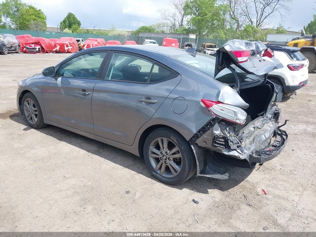 2018 Hyundai Elantra Value Edition მანქანა იყიდება აუქციონზე, vin: 5NPD84LF3JH254498, აუქციონის ნომერი: 44910409