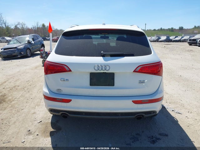44910415 :رقم المزاد ، WA1DKAFP1BA052864 vin ، 2011 Audi Q5 3.2 Premium Plus مزاد بيع
