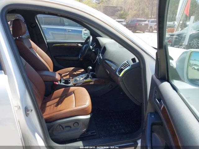 44910415 :رقم المزاد ، WA1DKAFP1BA052864 vin ، 2011 Audi Q5 3.2 Premium Plus مزاد بيع