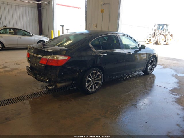 44910420 :رقم المزاد ، 1HGCR2E53FA177178 vin ، 2015 Honda Accord Sport مزاد بيع