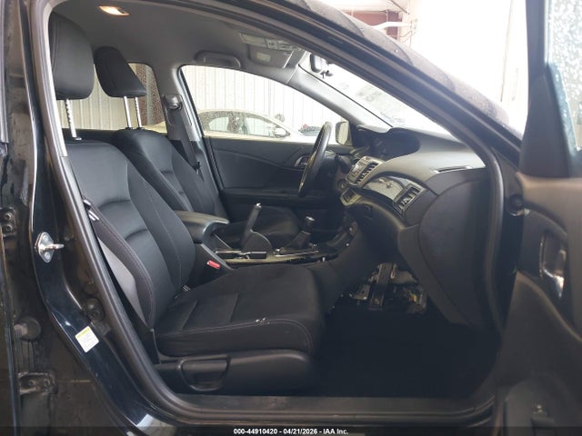 44910420 :رقم المزاد ، 1HGCR2E53FA177178 vin ، 2015 Honda Accord Sport مزاد بيع
