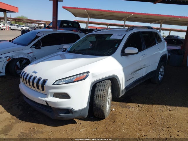 1C4PJLCB4HW626332 Jeep Cherokee Latitude Fwd