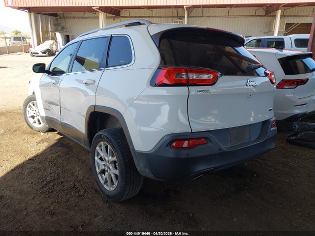 1C4PJLCB4HW626332 Jeep Cherokee Latitude Fwd