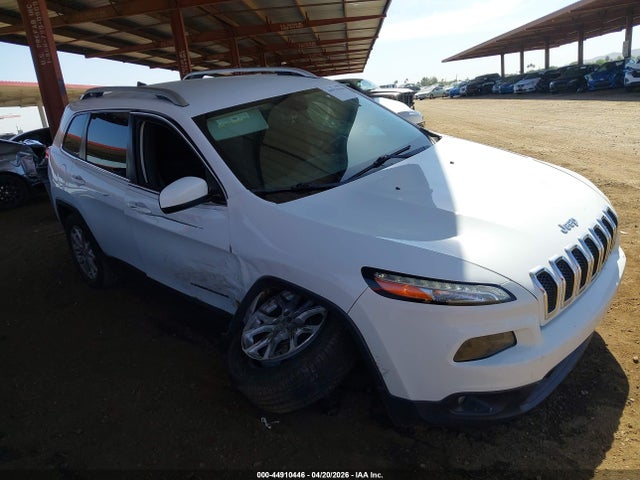 1C4PJLCB4HW626332 Jeep Cherokee Latitude Fwd