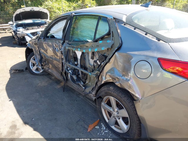 Продажа на аукционе авто 2015 Kia Optima Lx, vin: 5XXGM4A73FG351806, номер лота: 44910470