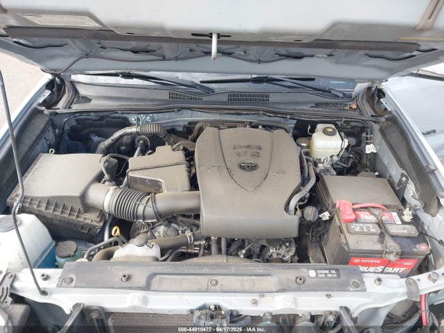 3TMCZ5AN8KM275609 Toyota Tacoma Trd Off Road