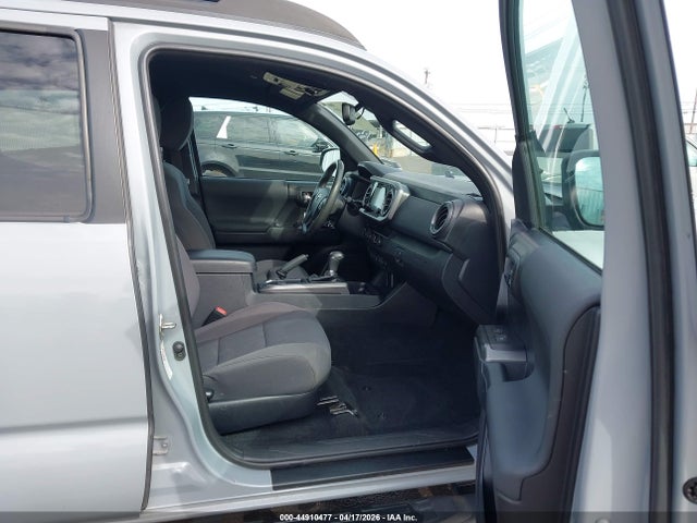 3TMCZ5AN8KM275609 Toyota Tacoma Trd Off Road