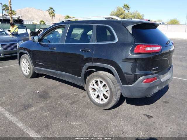 2016 Jeep Cherokee Latitude მანქანა იყიდება აუქციონზე, vin: 1C4PJMCB5GW214151, აუქციონის ნომერი: 44910490
