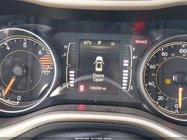 2016 Jeep Cherokee Latitude მანქანა იყიდება აუქციონზე, vin: 1C4PJMCB5GW214151, აუქციონის ნომერი: 44910490