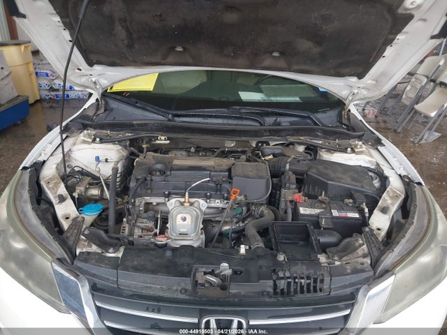 44910503 :رقم المزاد ، 1HGCR2F81FA087827 vin ، 2015 Honda Accord Ex-l مزاد بيع
