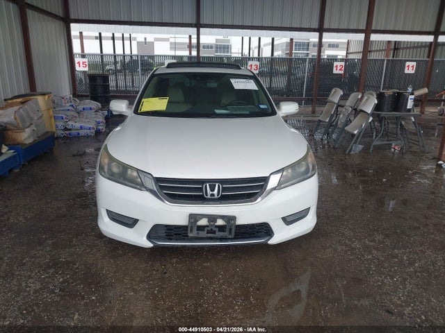 44910503 :رقم المزاد ، 1HGCR2F81FA087827 vin ، 2015 Honda Accord Ex-l مزاد بيع