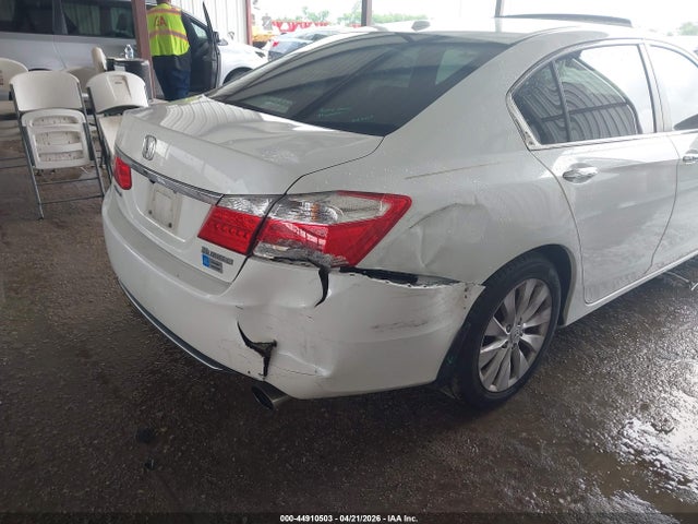 44910503 :رقم المزاد ، 1HGCR2F81FA087827 vin ، 2015 Honda Accord Ex-l مزاد بيع