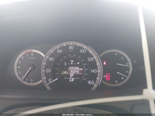 44910503 :رقم المزاد ، 1HGCR2F81FA087827 vin ، 2015 Honda Accord Ex-l مزاد بيع
