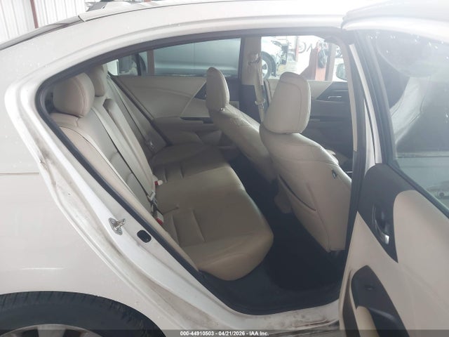 44910503 :رقم المزاد ، 1HGCR2F81FA087827 vin ، 2015 Honda Accord Ex-l مزاد بيع