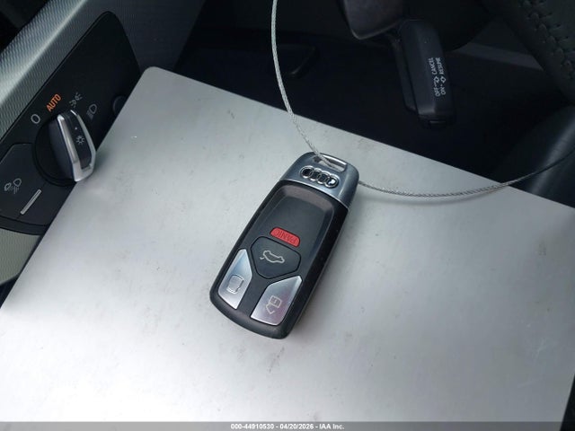 44910530 :رقم المزاد ، WAUDNAF41JA125102 vin ، 2018 Audi A4 2.0t Premium/2.0t Tech Premium مزاد بيع