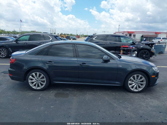 44910530 :رقم المزاد ، WAUDNAF41JA125102 vin ، 2018 Audi A4 2.0t Premium/2.0t Tech Premium مزاد بيع