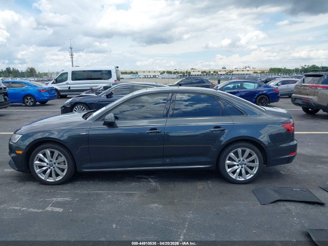 44910530 :رقم المزاد ، WAUDNAF41JA125102 vin ، 2018 Audi A4 2.0t Premium/2.0t Tech Premium مزاد بيع