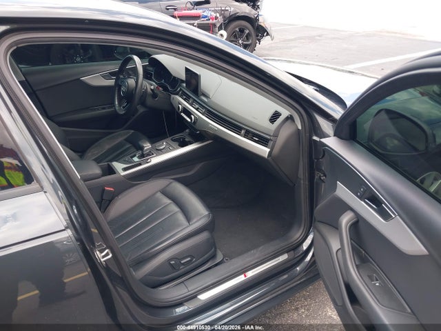 44910530 :رقم المزاد ، WAUDNAF41JA125102 vin ، 2018 Audi A4 2.0t Premium/2.0t Tech Premium مزاد بيع