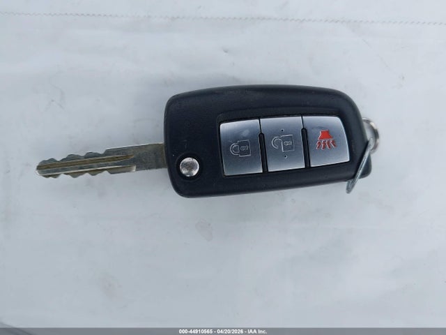 KNMAT2MV3GP632280 Nissan ROGUE S
