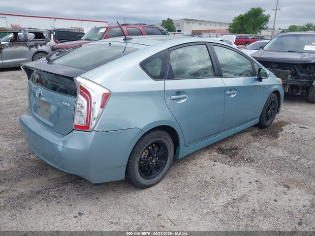 Продажа на аукционе авто 2015 Toyota Prius Four, vin: JTDKN3DU0F1962553, номер лота: 44910570