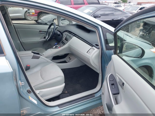 Продажа на аукционе авто 2015 Toyota Prius Four, vin: JTDKN3DU0F1962553, номер лота: 44910570