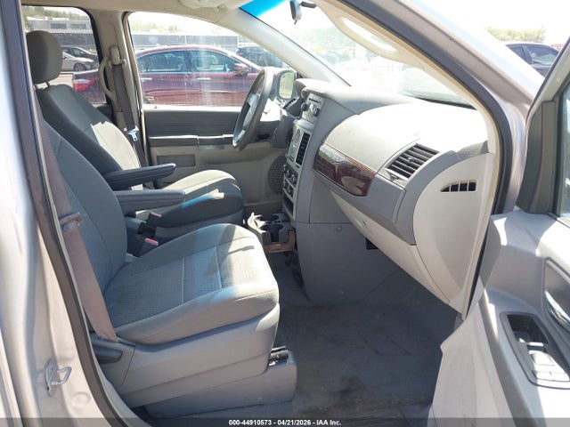 Продаж на аукціоні авто 2010 Chrysler Town & Country Lx, vin: 2A4RR4DE7AR206203, номер лоту: 44910573