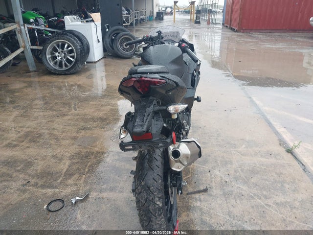 44910582 :رقم المزاد ، ML5EXGH1XTDA73443 vin ، 2026 Kawasaki Ex500 H مزاد بيع