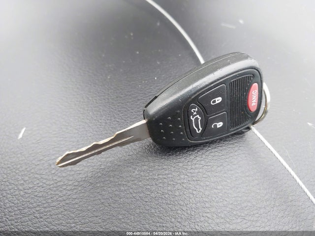2013 Chrysler 200 Touring მანქანა იყიდება აუქციონზე, vin: 1C3CCBBB5DN736167, აუქციონის ნომერი: 44910584