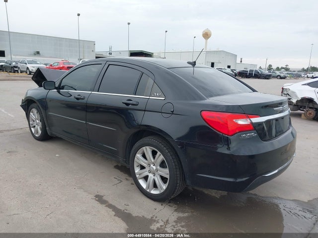 2013 Chrysler 200 Touring მანქანა იყიდება აუქციონზე, vin: 1C3CCBBB5DN736167, აუქციონის ნომერი: 44910584