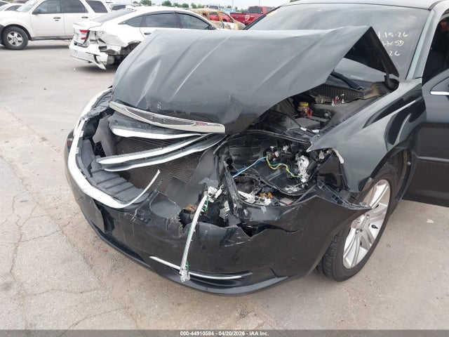 2013 Chrysler 200 Touring მანქანა იყიდება აუქციონზე, vin: 1C3CCBBB5DN736167, აუქციონის ნომერი: 44910584