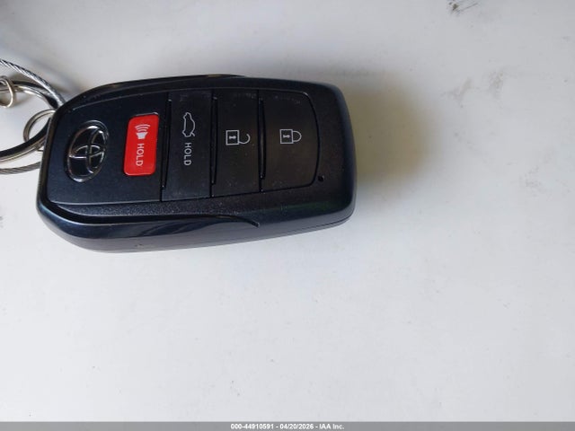 JTDAFAAF1P3004174 Toyota Crown Platinum