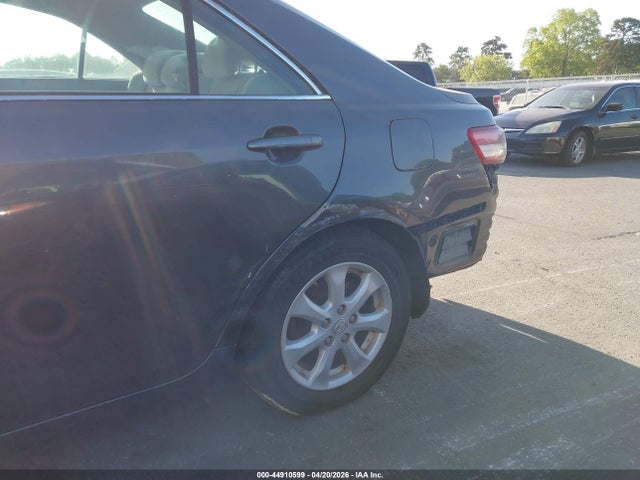 2011 Toyota Camry Le მანქანა იყიდება აუქციონზე, vin: 4T1BF3EK1BU668187, აუქციონის ნომერი: 44910599