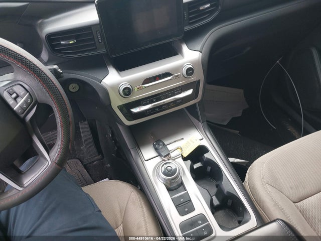 Ford Explorer 2022 1FMSK7BH5NGB30705 Image 11