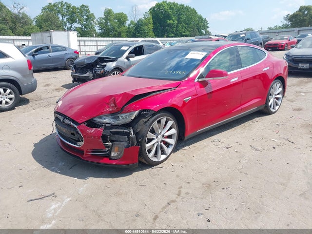 Tesla Model S 85d/p85d 2015 5YJSA1H45FF093935 Image 2
