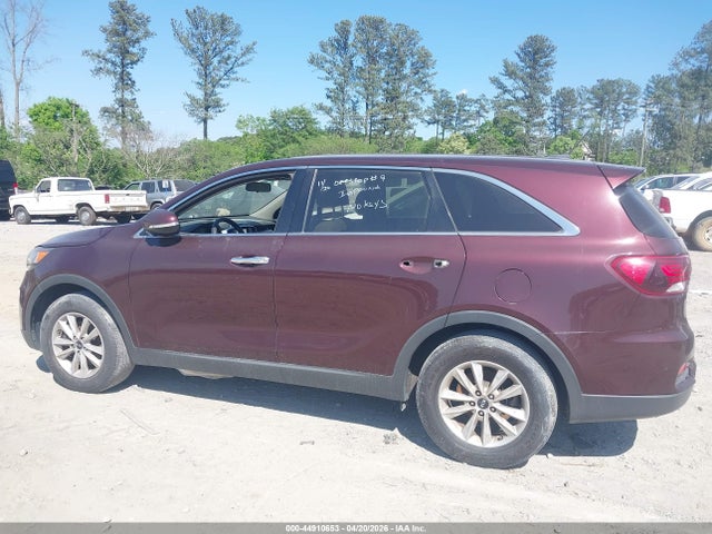 Продаж на аукціоні авто 2019 Kia Sorento 2.4l Lx, vin: 5XYPG4A31KG575425, номер лоту: 44910653