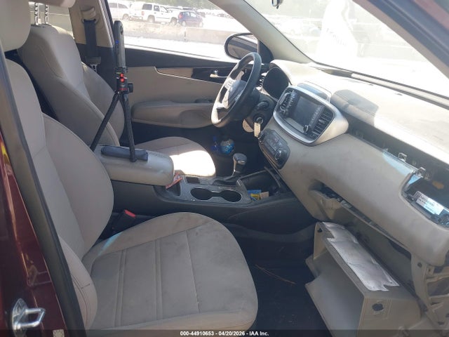Продаж на аукціоні авто 2019 Kia Sorento 2.4l Lx, vin: 5XYPG4A31KG575425, номер лоту: 44910653
