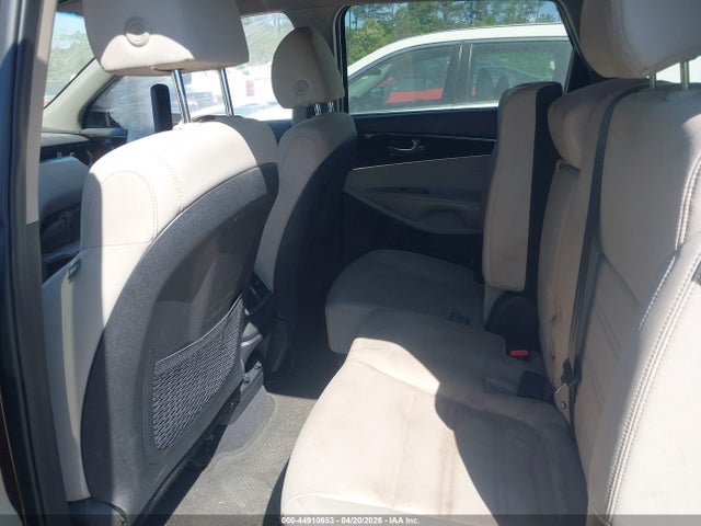 Продаж на аукціоні авто 2019 Kia Sorento 2.4l Lx, vin: 5XYPG4A31KG575425, номер лоту: 44910653