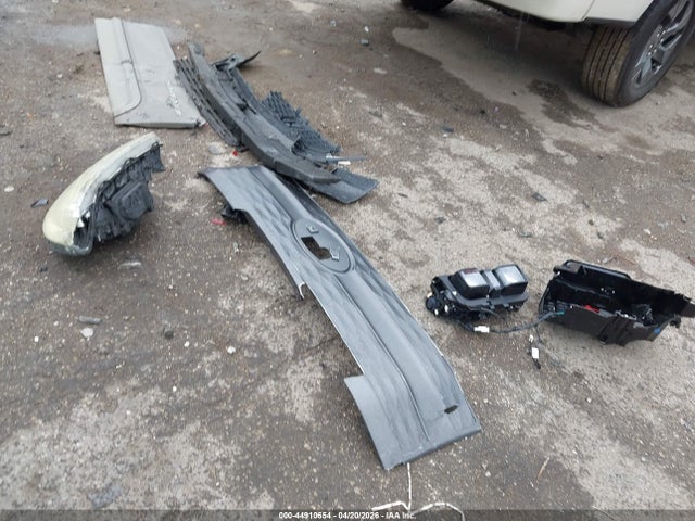 2025 Ford F-150 Lightning Lariat მანქანა იყიდება აუქციონზე, vin: 1FT6W5L78SWG28208, აუქციონის ნომერი: 44910654