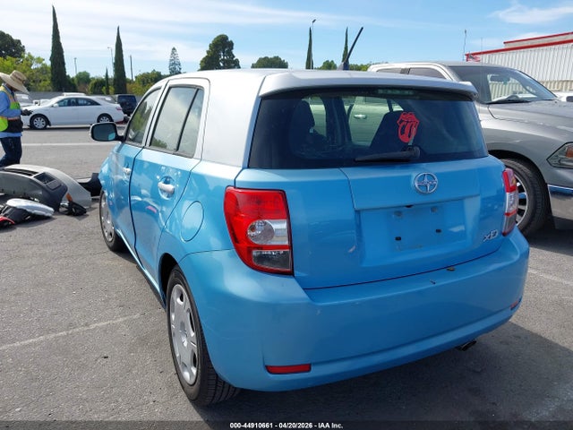 Scion XD 2014 JTKKUPB41E1041723 Image 3