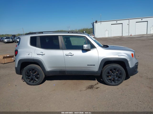 44910663 :رقم المزاد ، ZACCJBBB9HPG10098 vin ، 2017 Jeep Renegade Altitude 4x4 مزاد بيع