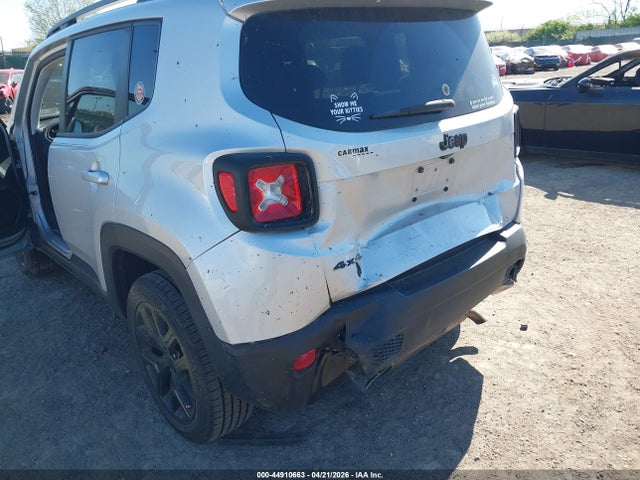 44910663 :رقم المزاد ، ZACCJBBB9HPG10098 vin ، 2017 Jeep Renegade Altitude 4x4 مزاد بيع