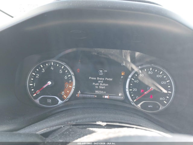 44910663 :رقم المزاد ، ZACCJBBB9HPG10098 vin ، 2017 Jeep Renegade Altitude 4x4 مزاد بيع