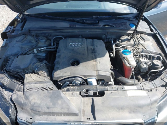 44910665 :رقم المزاد ، WAULFAFH1BN018279 vin ، 2011 Audi A5 2.0t Premium مزاد بيع