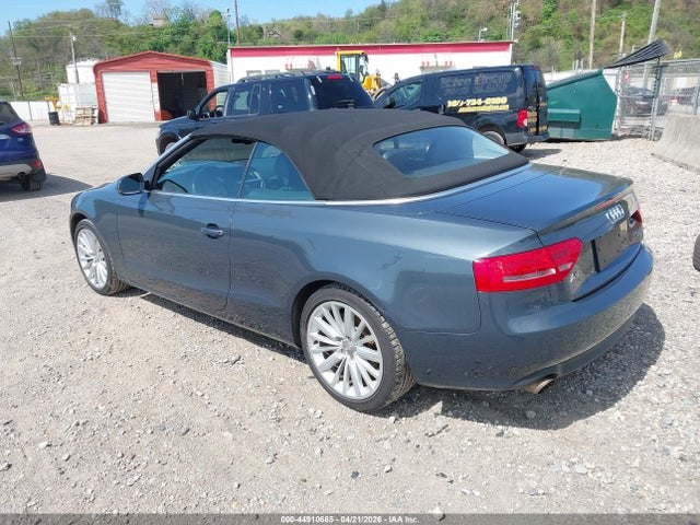 44910665 :رقم المزاد ، WAULFAFH1BN018279 vin ، 2011 Audi A5 2.0t Premium مزاد بيع