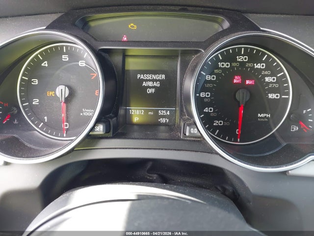 44910665 :رقم المزاد ، WAULFAFH1BN018279 vin ، 2011 Audi A5 2.0t Premium مزاد بيع
